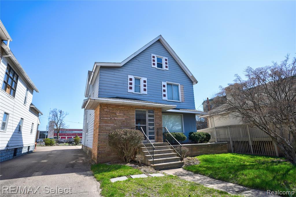 310 E Court Street Property Photo 1