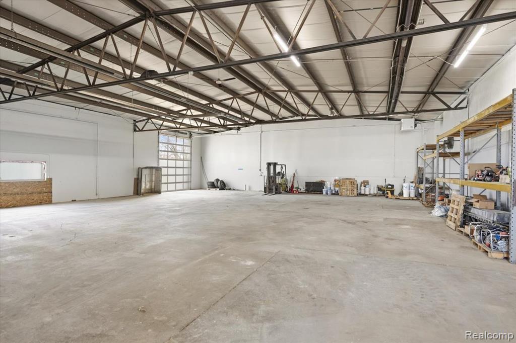 588 S Lapeer Road Property Photo 19