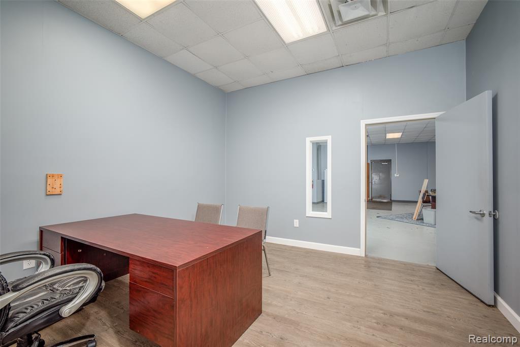 4359 Highland Road Property Photo 12