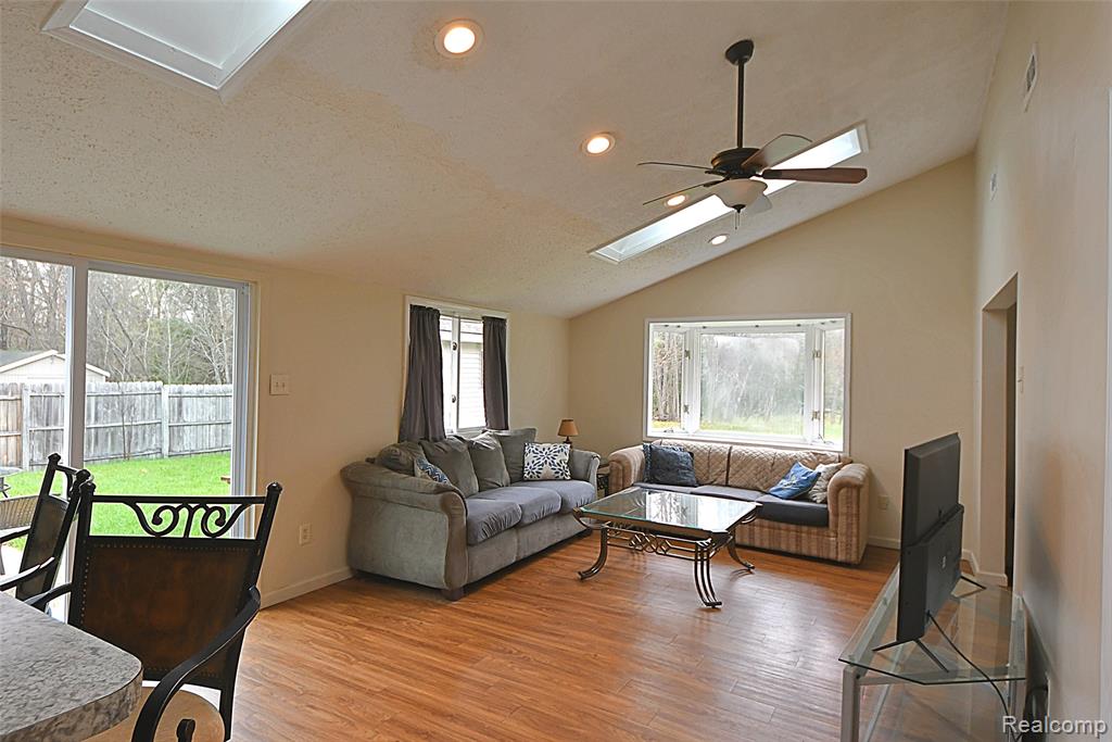 10865 Johnston Boulevard Property Photo 7