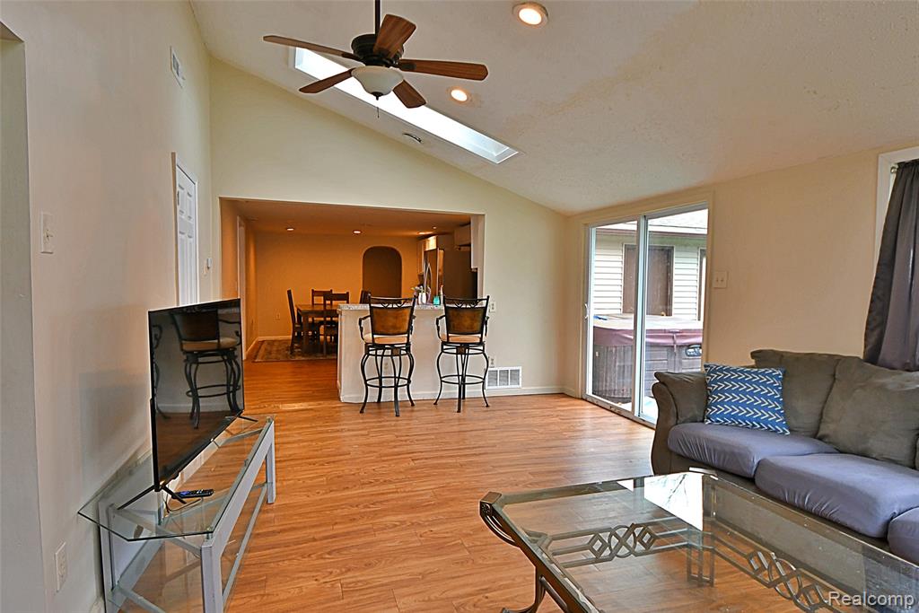 10865 Johnston Boulevard Property Photo 10