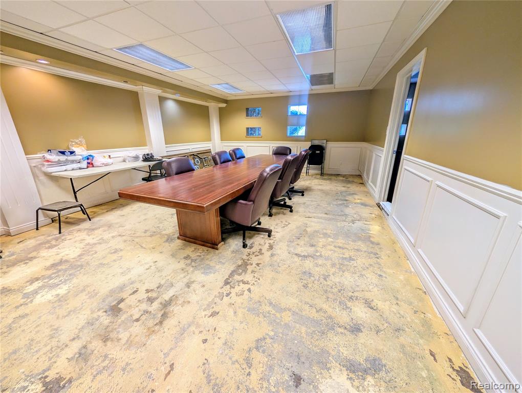 16012 Moross Road Property Photo 19
