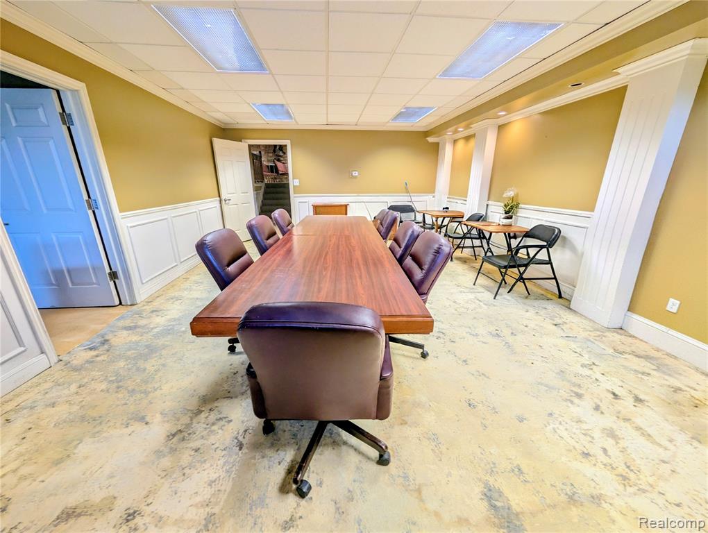 16012 Moross Road Property Photo 20