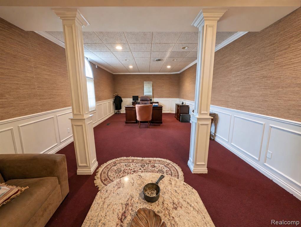 16012 Moross Road Property Photo 26