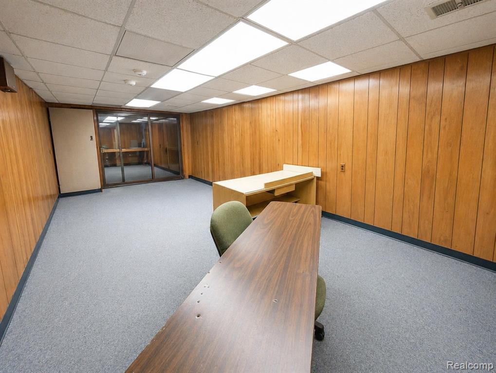 16012 Moross Road Property Photo 36
