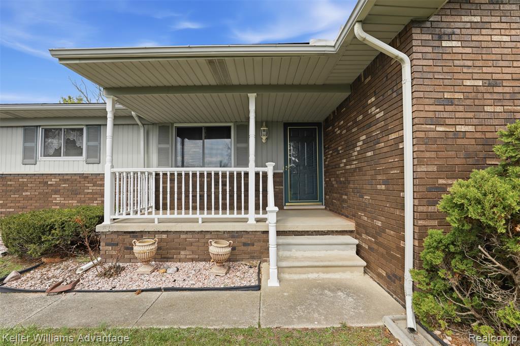 28800 Sibley Road Property Photo 5