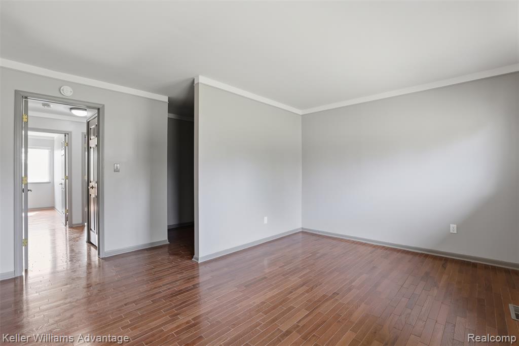 28800 Sibley Road Property Photo 17
