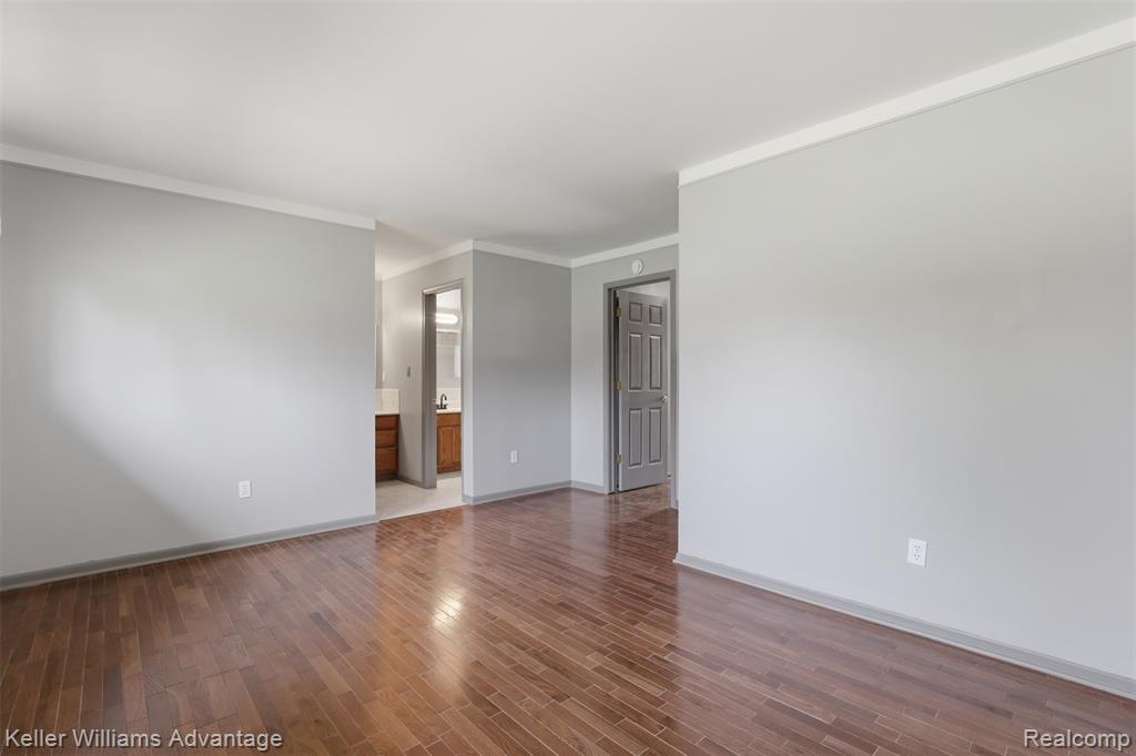 28800 Sibley Road Property Photo 18