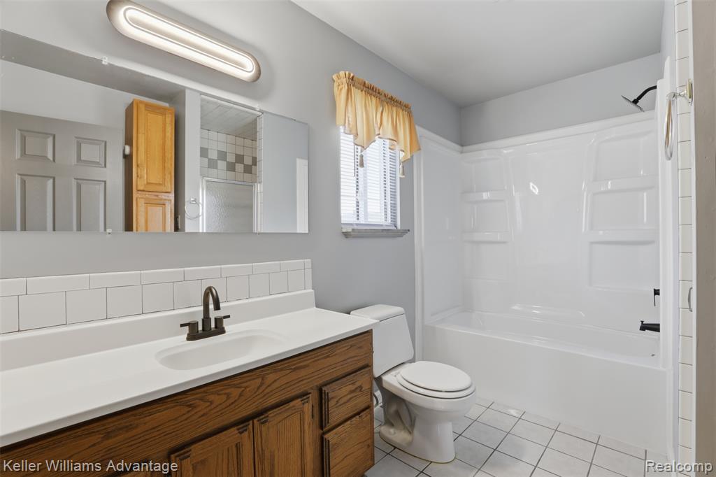 28800 Sibley Road Property Photo 20
