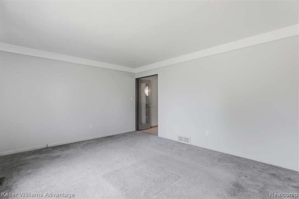 28800 Sibley Road Property Photo 25