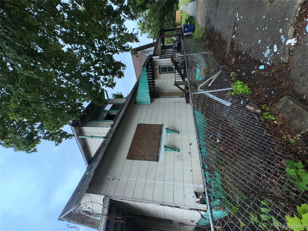1007 Decker Street Property Photo 2