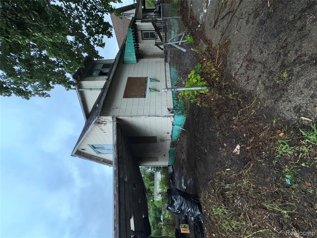 1007 Decker Street Property Photo 3