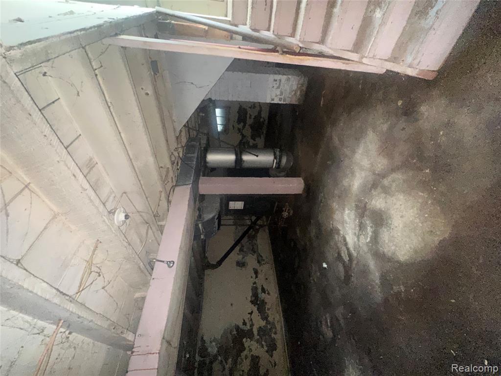 1007 Decker Street Property Photo 4