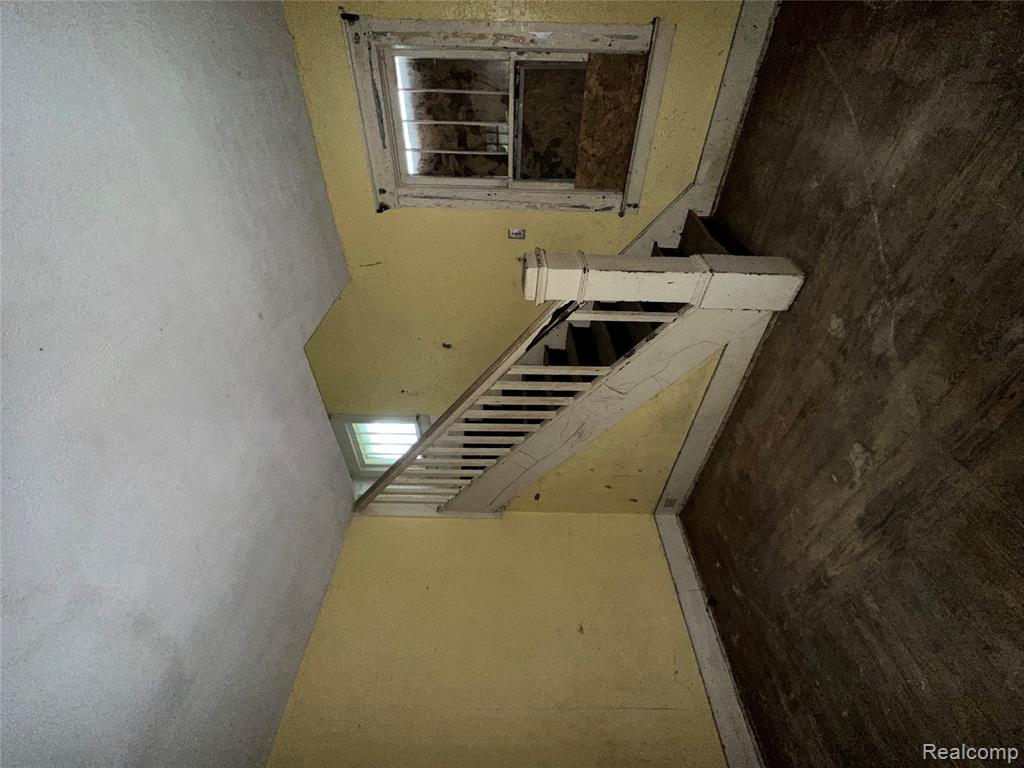1007 Decker Street Property Photo 9