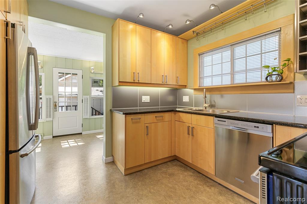 192 E Lincoln Street Property Photo 13