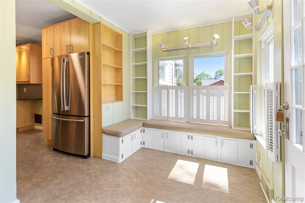 192 E Lincoln Street Property Photo 15