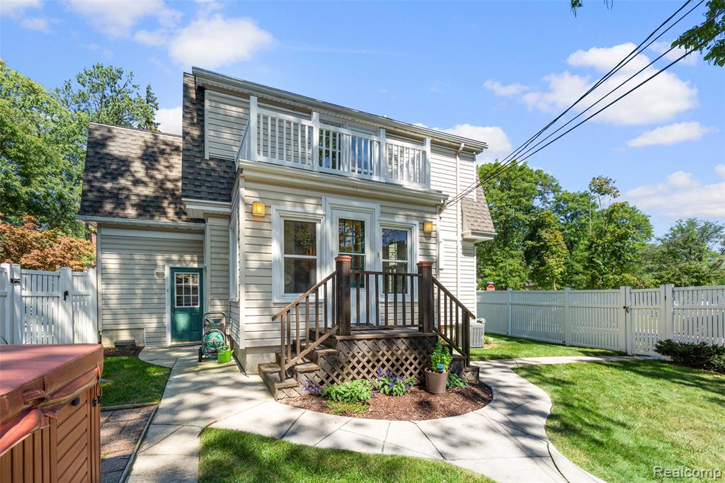 192 E Lincoln Street Property Photo 37