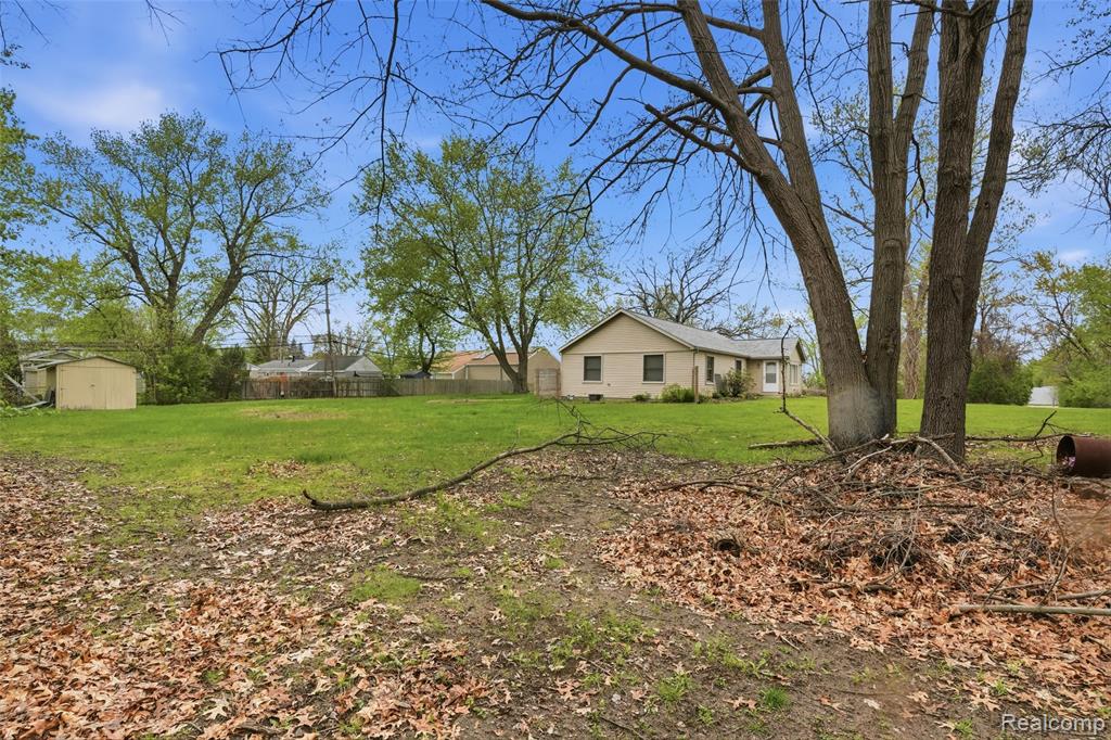 20052 Pine Street Property Photo 1