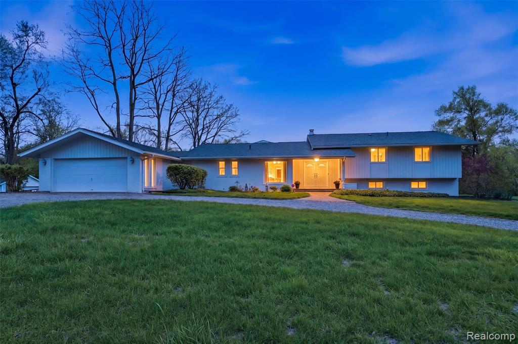 1700 Washington Road Property Photo 1
