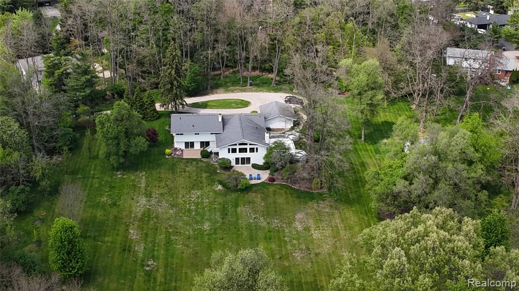 1700 Washington Road Property Photo 3