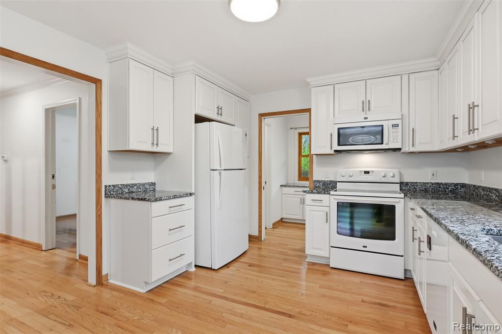 1700 Washington Road Property Photo 21