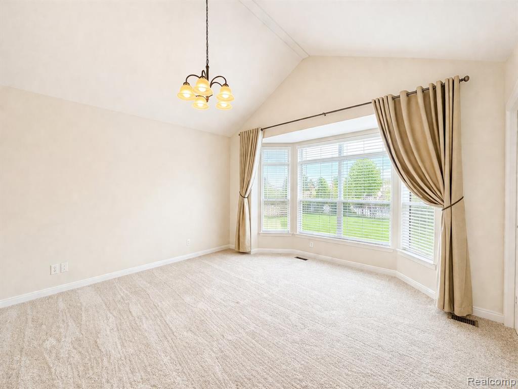 4392 Navin Field Lane Property Photo 14