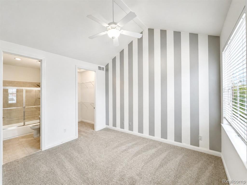 4392 Navin Field Lane Property Photo 17