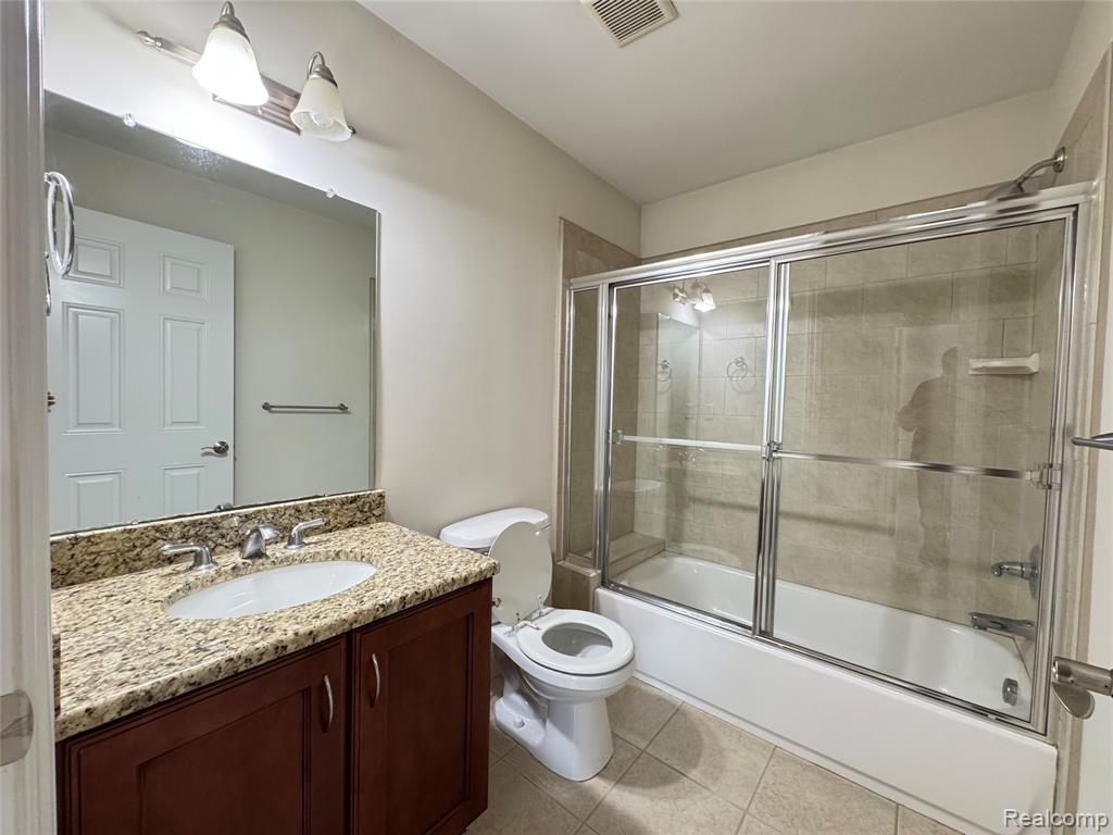 4392 Navin Field Lane Property Photo 22