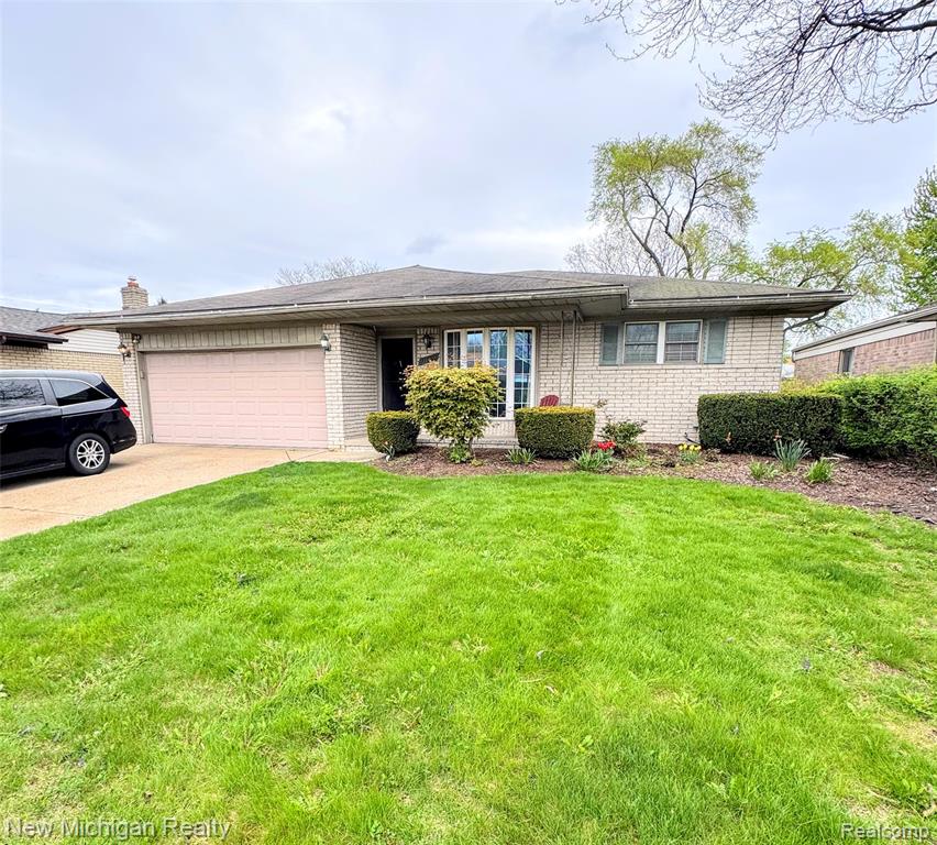 31090 Mc Namee Property Photo 1