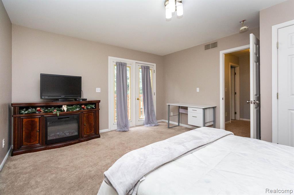6075 Davison Road Property Photo 15