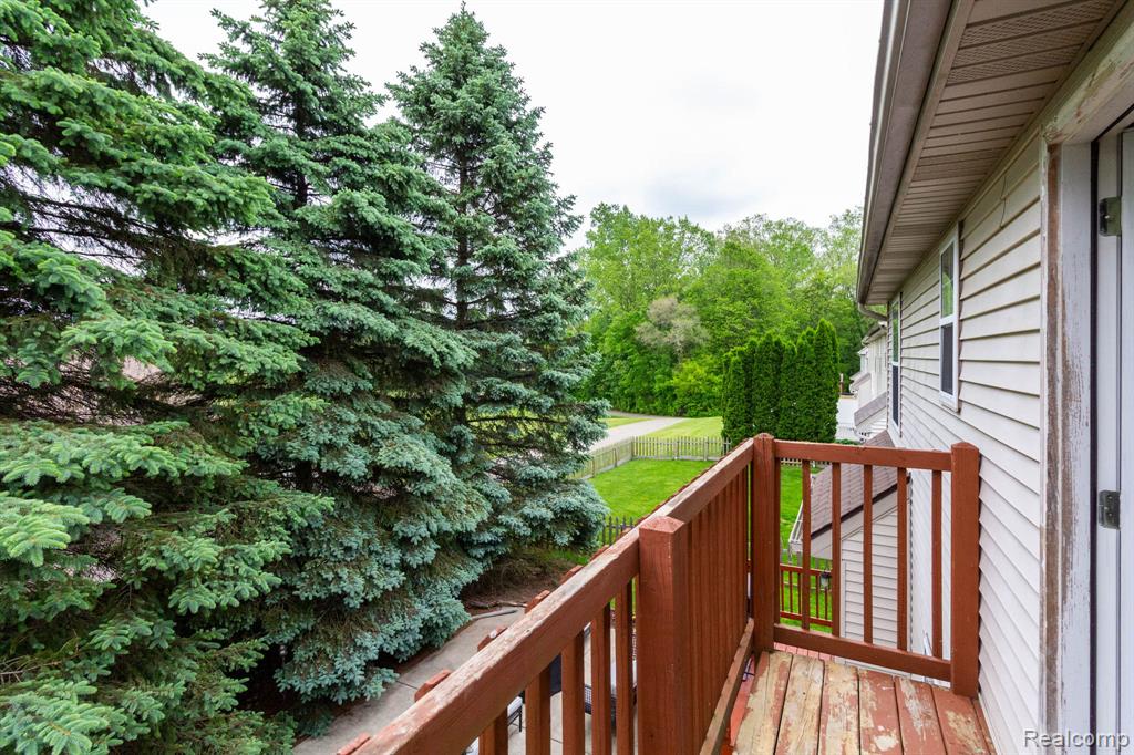 6075 Davison Road Property Photo 16