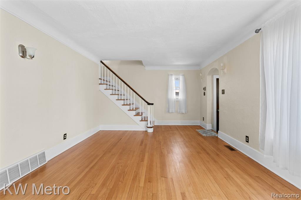 16831 Lawton Street Property Photo 6