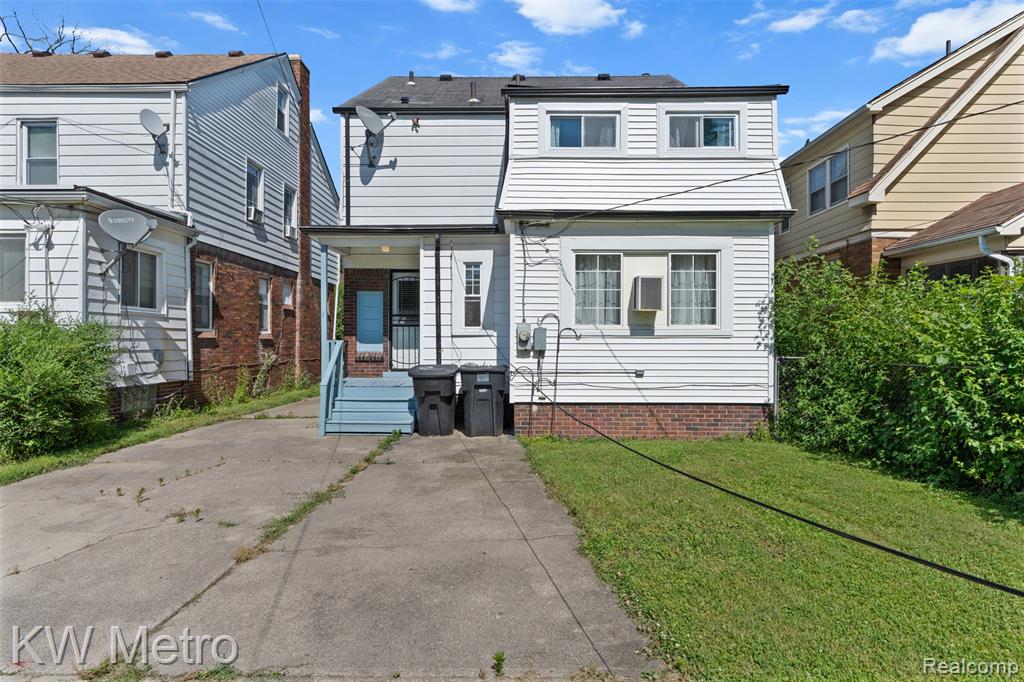 16831 Lawton Street Property Photo 23