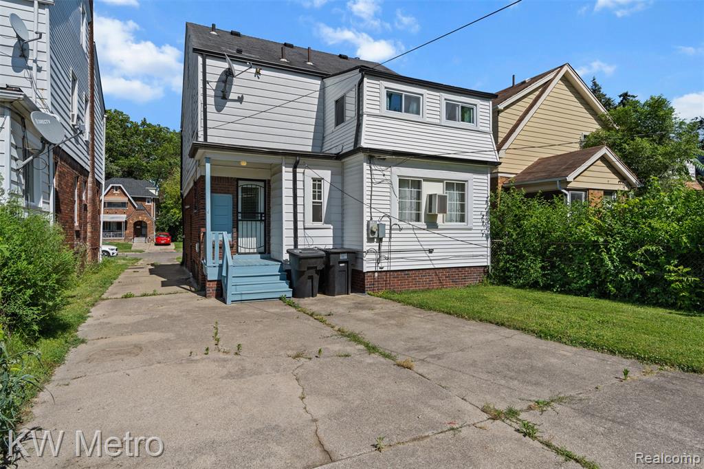 16831 Lawton Street Property Photo 24