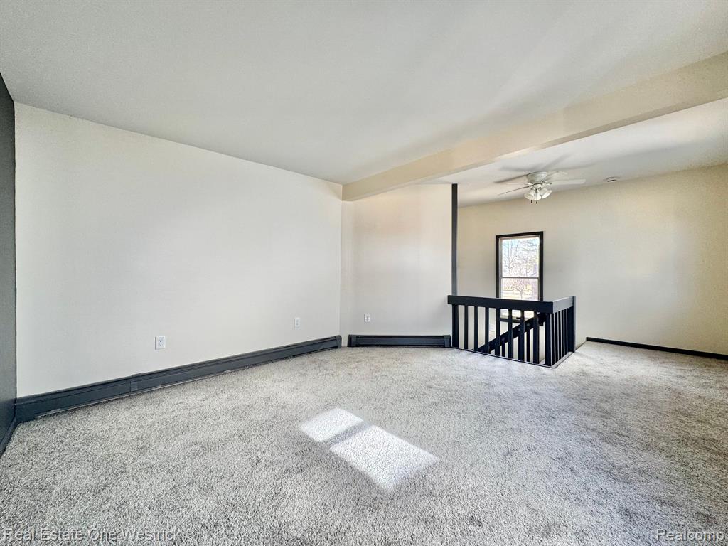 432 Edgewater Drive Property Photo 15