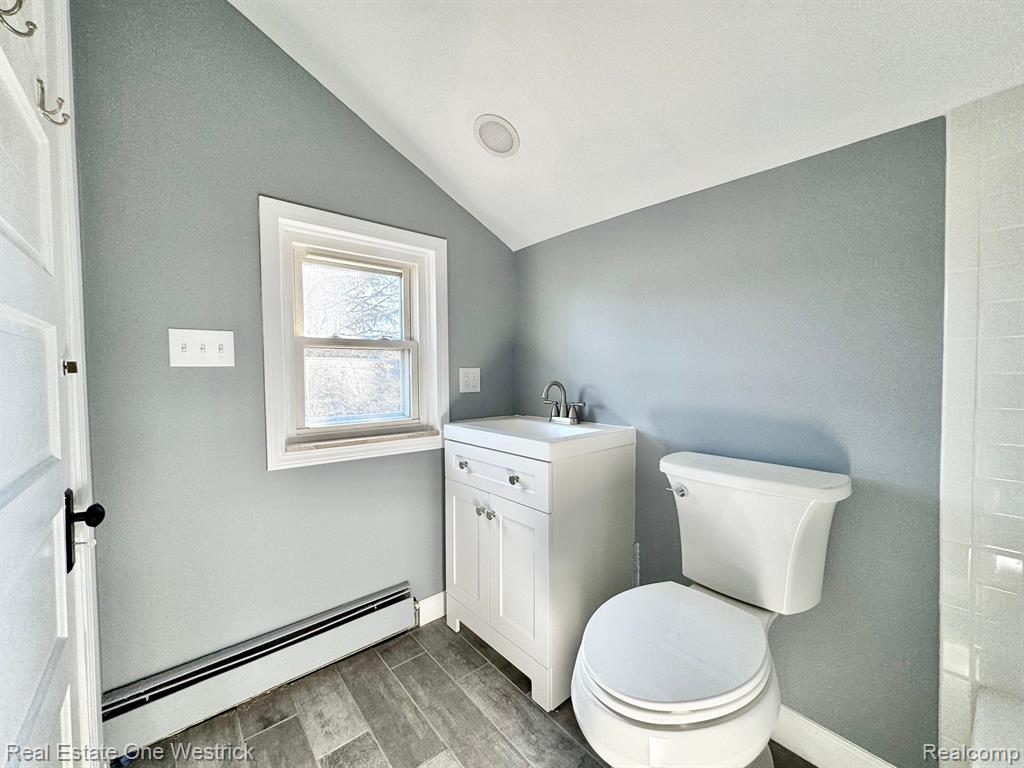 432 Edgewater Drive Property Photo 22