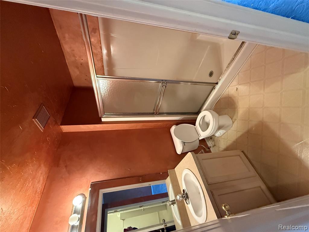 17469 Gateway Circle Property Photo 12