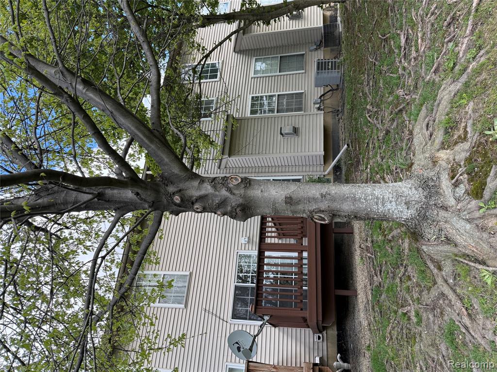 17469 Gateway Circle Property Photo 21
