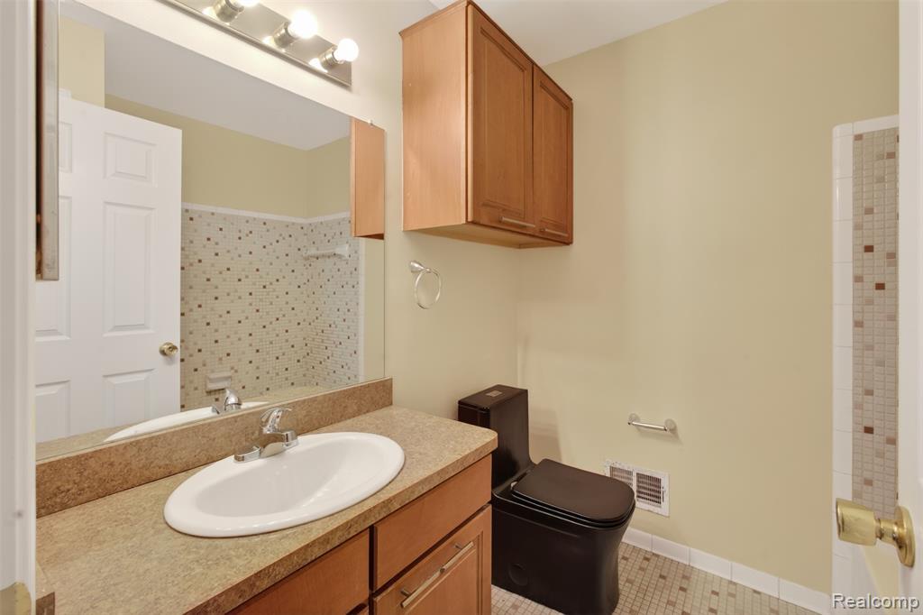 29200 Gloede Drive Property Photo 11