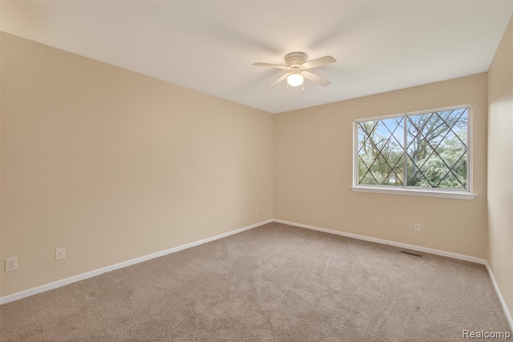 29200 Gloede Drive Property Photo 13