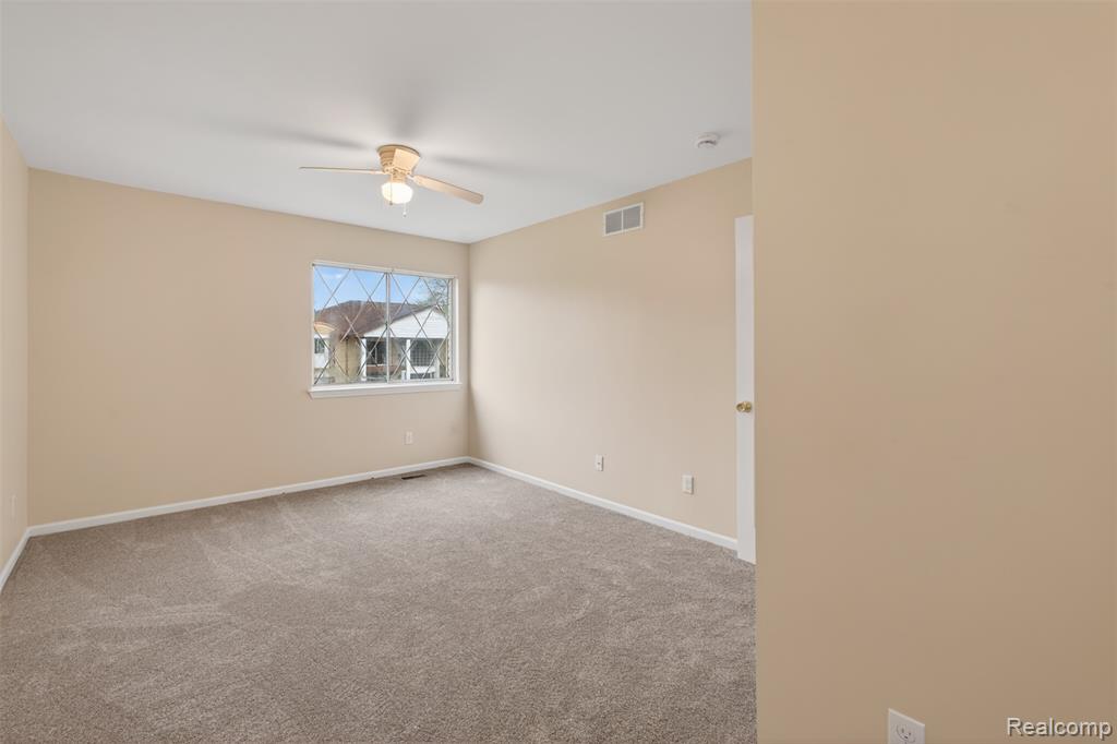 29200 Gloede Drive Property Photo 15