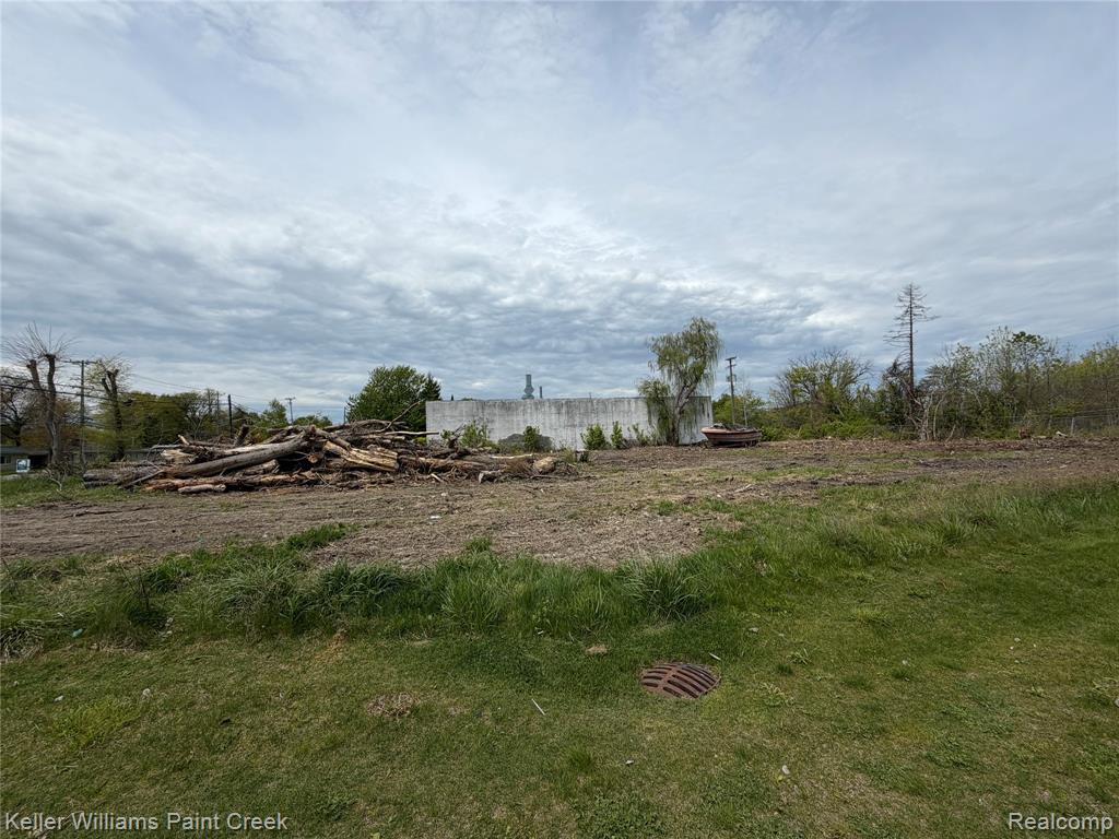 22477 15 Mile Road Property Photo 1