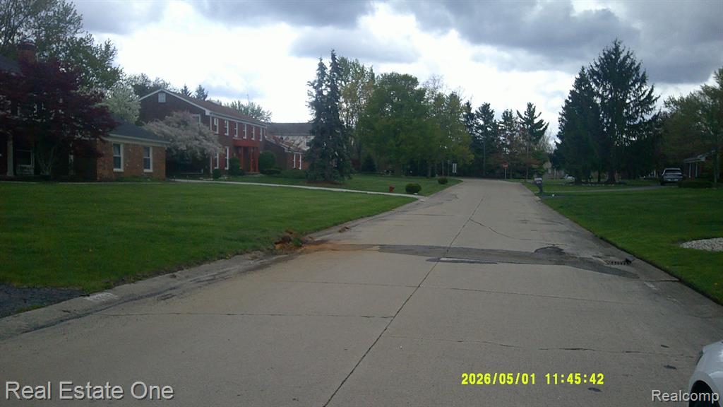 4837 Teddington Drive Property Photo 3