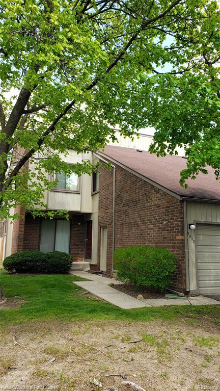 5872 Vassar Property Photo 1