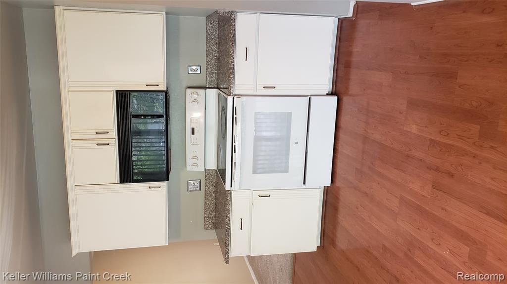 5872 Vassar Property Photo 18