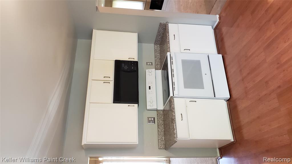 5872 Vassar Property Photo 19