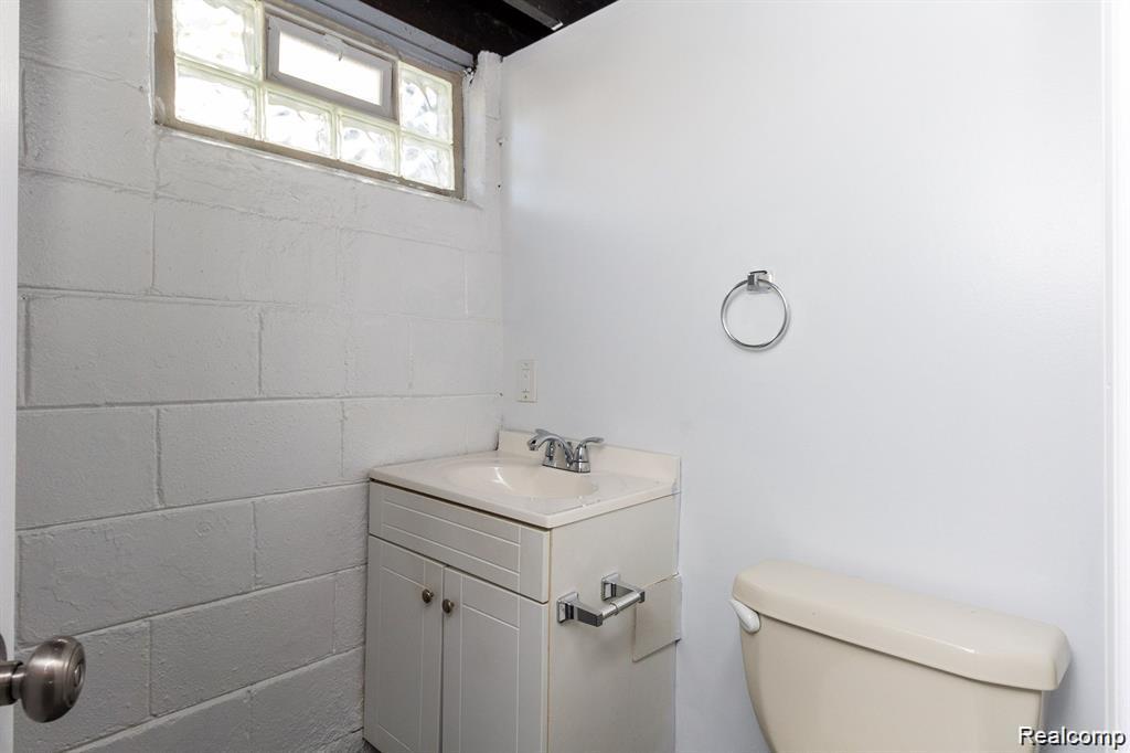 8269 Westminster Avenue Property Photo 22
