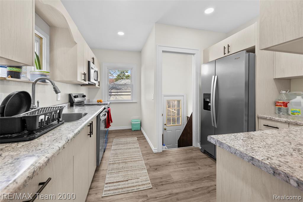 7121 Pinehurst Street Property Photo 13