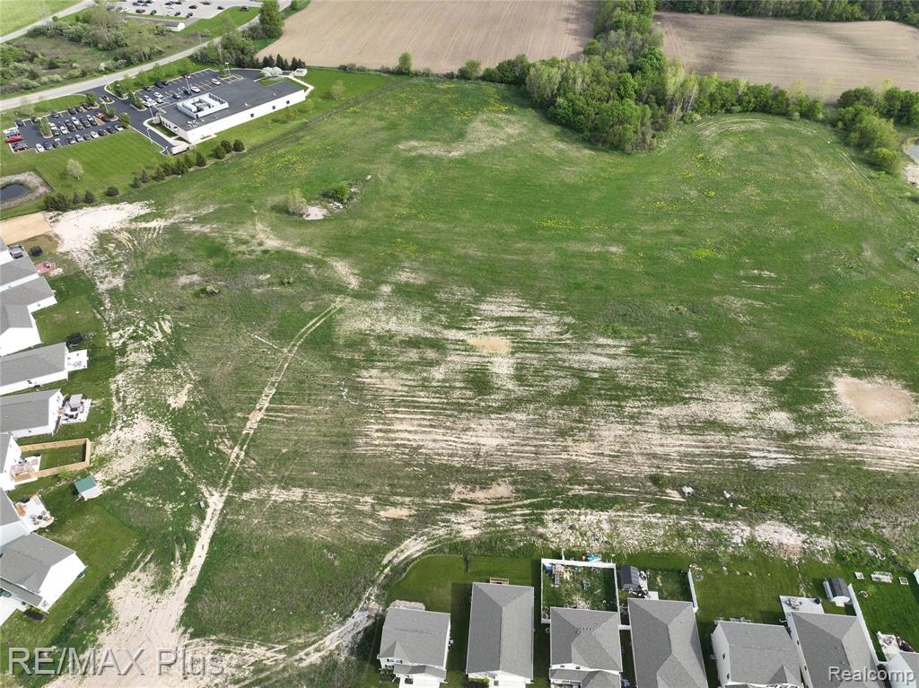 00 Woodbridge Park Avenue Property Photo 2
