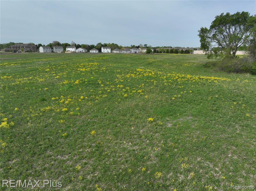 00 Woodbridge Park Avenue Property Photo 13